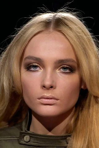 Look 19